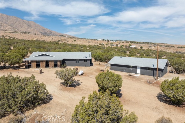 29405 123rd E Street, Pearblossom CA: https://media.crmls.org/medias/ee23e307-860d-431e-a5f2-057b5976e300.jpg