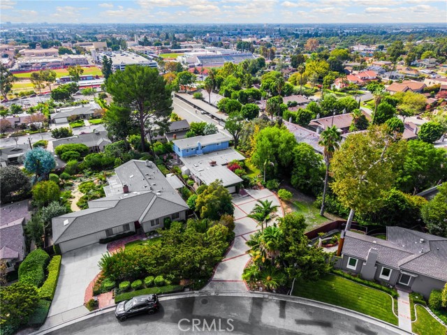 Detail Gallery Image 2 of 24 For 404 Cannon Ln, Fullerton,  CA 92831 - 3 Beds | 2/1 Baths