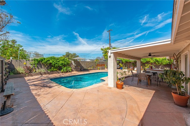 Detail Gallery Image 20 of 29 For 2041 Lupin St, Simi Valley,  CA 93065 - 3 Beds | 2 Baths