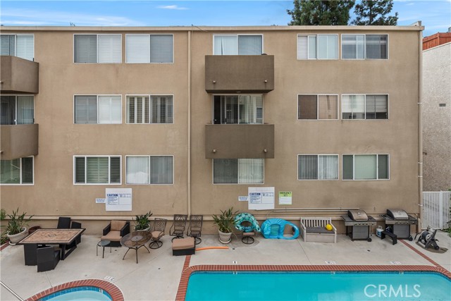 Detail Gallery Image 20 of 23 For 14141 Dickens St #212,  Sherman Oaks,  CA 91423 - 2 Beds | 2 Baths