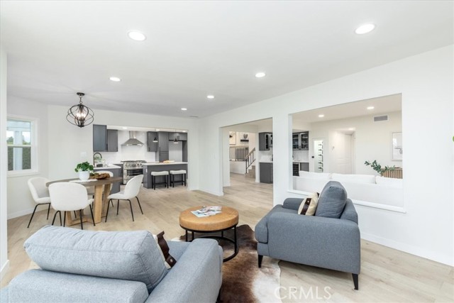 27951 Encanto, Mission Viejo CA: https://media.crmls.org/medias/ee26002b-06cc-4523-b3ac-1dc1692d0d2c.jpg