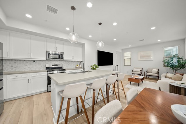 Detail Gallery Image 9 of 38 For 16157 Sandpiper Ave, Chino,  CA 91708 - 4 Beds | 3 Baths