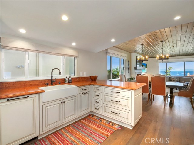 520 Via Media, Palos Verdes Estates, California 90274, 3 Bedrooms Bedrooms, ,2 BathroomsBathrooms,Residential,Sold,Via Media,PV22040165