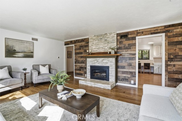 Detail Gallery Image 3 of 32 For 1987 Corralitos Dr, San Luis Obispo,  CA 93401 - 4 Beds | 2/1 Baths