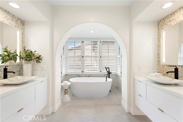 Ee272042 Bf3d 4ae5 Aefd 267b75c42e42