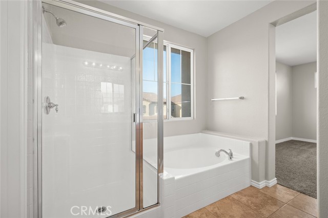 Detail Gallery Image 24 of 43 For 12966 Eastern Shore Dr, Corona,  CA 92880 - 4 Beds | 2/1 Baths