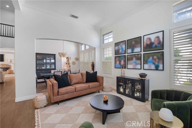 231 Knoll Ridge Road, Simi Valley CA: https://media.crmls.org/medias/ee28b6d3-b0b0-421f-b663-618b3d9db61e.jpg