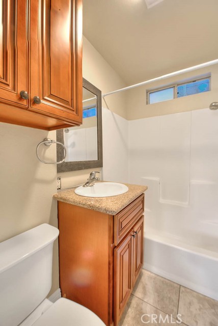 656 E Columbia, Pomona CA: https://media.crmls.org/medias/ee28e194-1c50-4e8b-90b1-d7a0900c735e.jpg