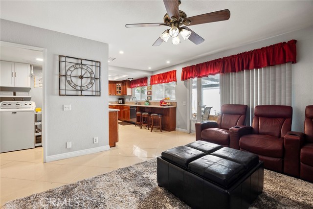 2559 Sandpebble Lane, Brea CA: https://media.crmls.org/medias/ee291210-be42-4eb1-9cfd-c7a62d4bb512.jpg