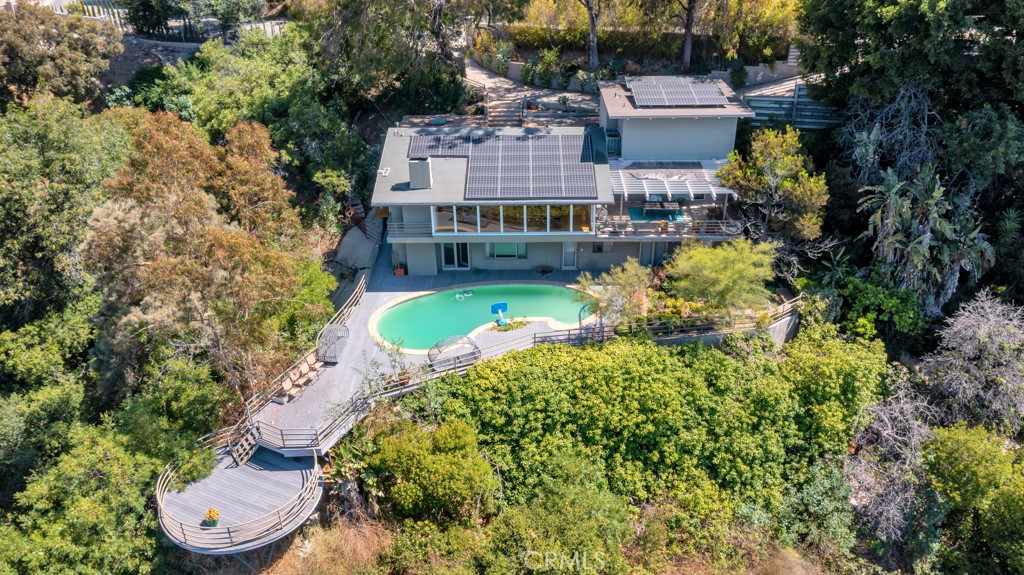 2870 Benedict Canyon Drive, Beverly Hills, CA 90210