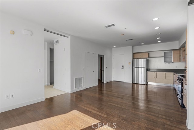 Detail Gallery Image 8 of 36 For 1234 Wilshire #517,  Los Angeles,  CA 90017 - 2 Beds | 2 Baths