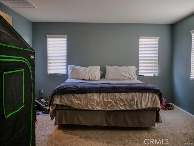 Image 10 of 19 For 24280 White Willow Avenue