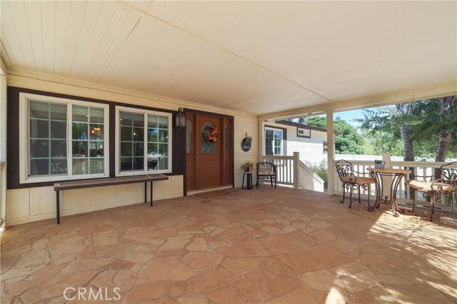 21510 Floral Avenue, Perris CA: https://media.crmls.org/medias/ee2b18ec-05bb-4815-a256-870e8ed2ff52.jpg