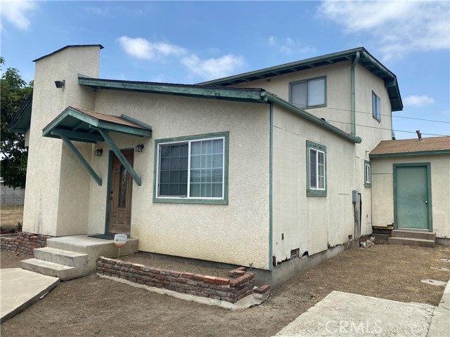 423 S Virginia Avenue, Azusa CA: https://media.crmls.org/medias/ee2b19d1-0083-4165-8247-84457e936b38.jpg