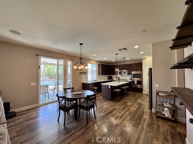 29183 Abelia Glen Street, Menifee CA: https://media.crmls.org/medias/ee2b1ec0-0bf0-4e43-86f2-33e1bc3cbb35.jpg