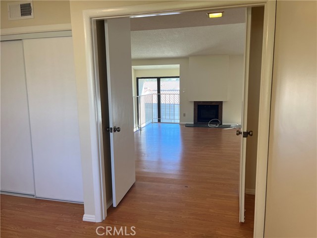 Detail Gallery Image 9 of 20 For 19547 Rinaldi #27,  Porter Ranch,  CA 91326 - 3 Beds | 3 Baths