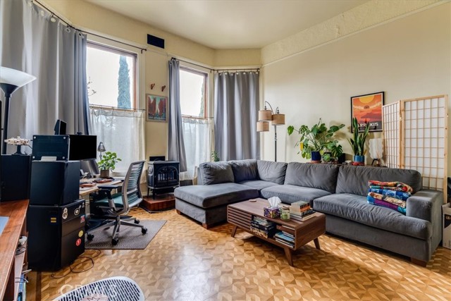 Detail Gallery Image 13 of 26 For 687 Islay, San Luis Obispo,  CA 93401 - – Beds | – Baths