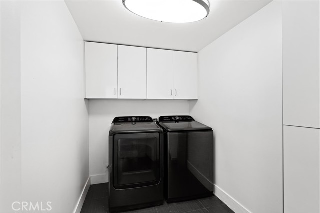 Detail Gallery Image 31 of 37 For 2746 Rinconia Dr, Los Angeles,  CA 90068 - 4 Beds | 3/1 Baths