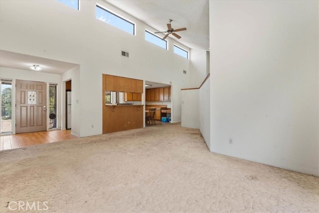 18510 Santa Fe Avenue, San Bernardino CA: https://media.crmls.org/medias/ee2c4db7-ad39-46f0-966f-7c0e586dcfbf.jpg