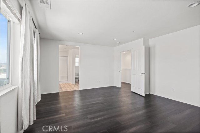 2579 Silver Maple Street, San Jacinto CA: https://media.crmls.org/medias/ee2c7ce8-0254-4936-9e9a-f02e62fc1b19.jpg