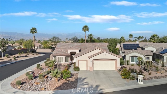 Detail Gallery Image 2 of 49 For 39375 Falconwood Ct, Palm Desert,  CA 92211 - 3 Beds | 2 Baths