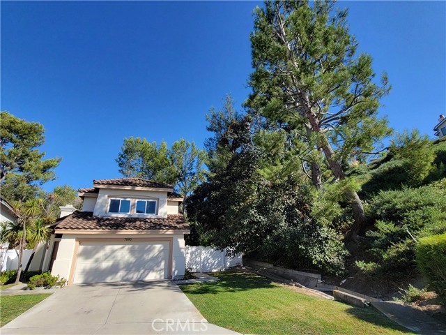 Detail Gallery Image 3 of 34 For 7890 E Viewmount Ct, Anaheim Hills,  CA 92808 - 3 Beds | 2/1 Baths