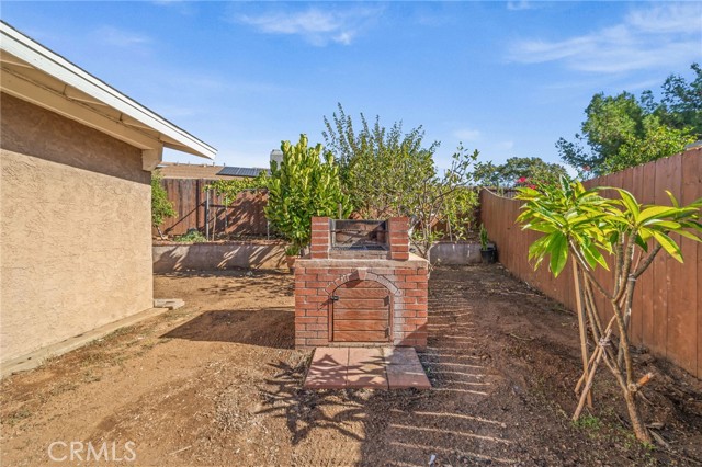 820 Cozy Court, Fallbrook CA: https://media.crmls.org/medias/ee2d6bbf-face-4563-aaa5-1a723a48e83c.jpg