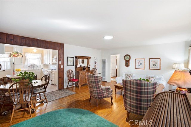 1300 Walnut Ave, Manhattan Beach, California 90266, 4 Bedrooms Bedrooms, ,2 BathroomsBathrooms,Residential,Sold,Walnut Ave,PV22057312