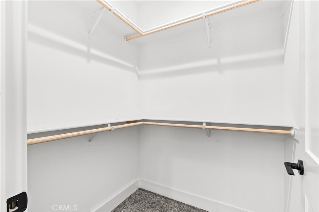 https://media.crmls.org/medias/ee2e7e4b-ca09-4139-9018-b4a79a0ca8e0.jpg?preset=X-Large