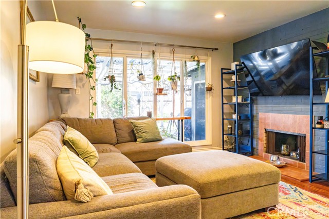 Detail Gallery Image 5 of 44 For 18711 Cerise Ave, Torrance,  CA 90504 - 3 Beds | 2 Baths