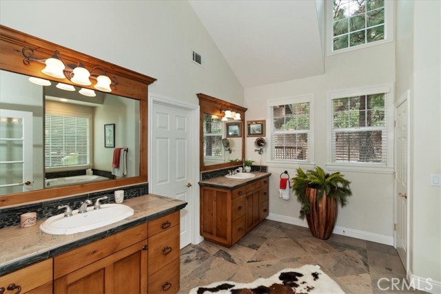 Detail Gallery Image 30 of 53 For 1254 Calgary, Lake Arrowhead,  CA 92352 - 4 Beds | 3/1 Baths