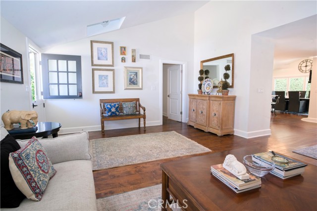 1736 Bayport Way, Newport Beach CA: https://media.crmls.org/medias/ee3009ab-adcd-43df-8254-2dcb97e68252.jpg