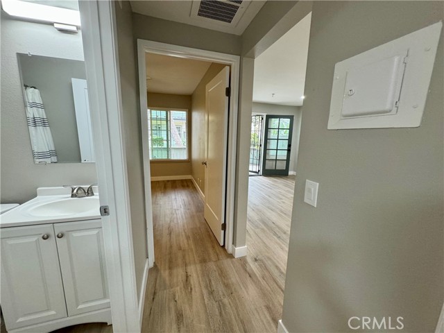 Detail Gallery Image 13 of 23 For 18232 Parkview Ln #107,  Huntington Beach,  CA 92648 - 1 Beds | 1 Baths