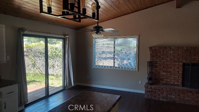 Detail Gallery Image 5 of 23 For 29100 N Lower Valley Rd, Tehachapi,  CA 93561 - 3 Beds | 2 Baths