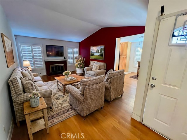 Detail Gallery Image 7 of 34 For 726 Summerwood Ave, Walnut,  CA 91789 - 3 Beds | 2 Baths