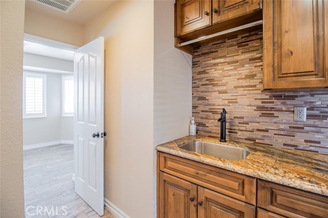 Detail Gallery Image 29 of 51 For 8722 Deep Creek Rd, Apple Valley,  CA 92308 - 3 Beds | 2/1 Baths