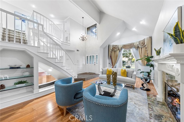 338 Laurel Avenue, Arcadia CA: https://media.crmls.org/medias/ee333862-b89a-4370-90cb-ccb831308b2d.jpg