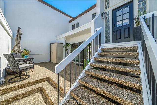 717 Calle Perlino, San Clemente CA: https://media.crmls.org/medias/ee33dff6-68c5-4f73-9ead-d7809e551064.jpg