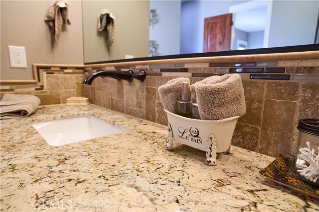 Detail Gallery Image 36 of 73 For 869 Whispering Winds Ln. Ln, Chico,  CA 95928 - 4 Beds | 3/1 Baths