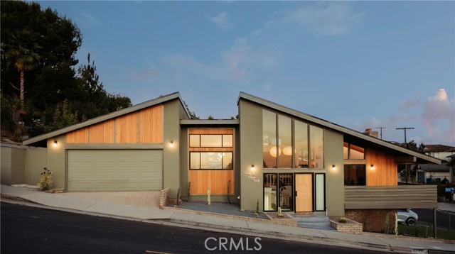 Detail Gallery Image 1 of 51 For 4730 Round Top Dr, Los Angeles,  CA 90065 - 4 Beds | 3/1 Baths