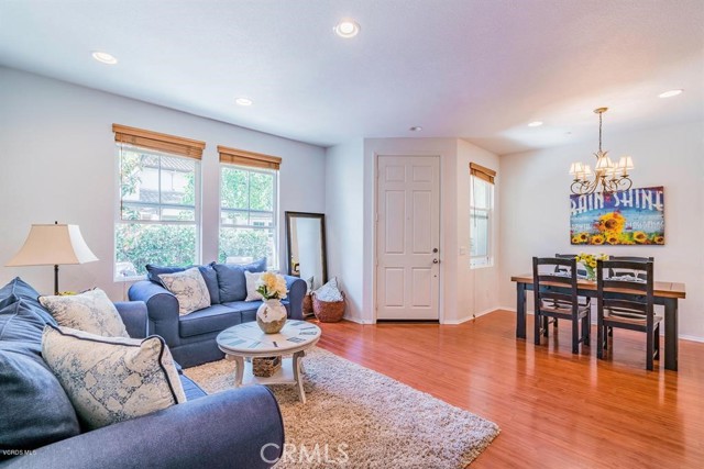 Detail Gallery Image 11 of 28 For 172 via Katrina, Newbury Park,  CA 91320 - 2 Beds | 2/1 Baths