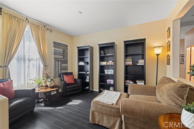 Detail Gallery Image 7 of 30 For 13512 Aspen Leaf Lane, Corona,  CA 92880 - 3 Beds | 2/1 Baths