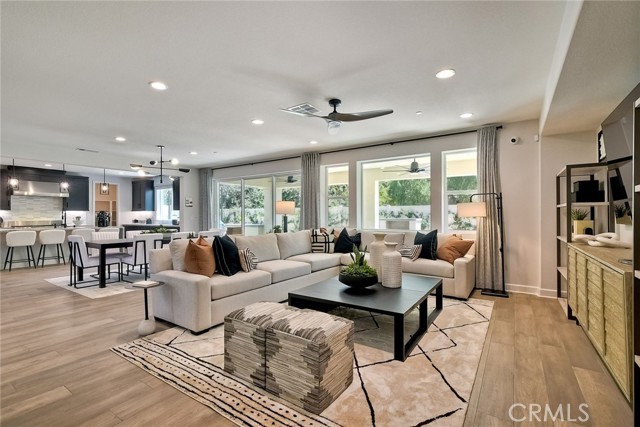 Detail Gallery Image 26 of 27 For 3112 Orchard Glen, Escondido,  CA 92026 - 4 Beds | 3/1 Baths