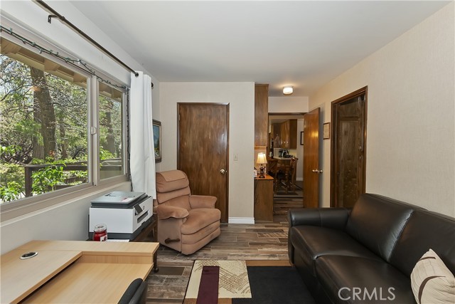 Detail Gallery Image 14 of 57 For 1249 Yellowstone Dr, Lake Arrowhead,  CA 92352 - 5 Beds | 3/2 Baths