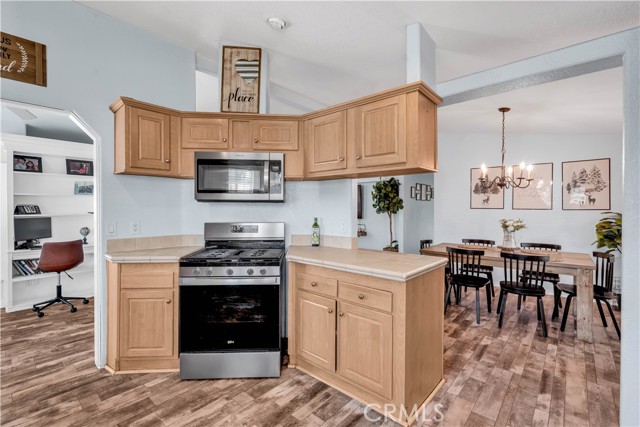 Detail Gallery Image 11 of 21 For 1550 Rimpau Ave #152,  Corona,  CA 92881 - 3 Beds | 2 Baths