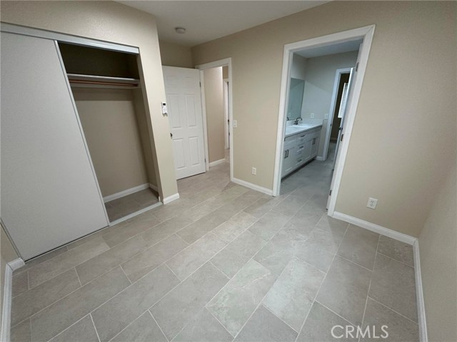 Detail Gallery Image 13 of 16 For 16424 El Molino Ct #1,  Fontana,  CA 92335 - 4 Beds | 2 Baths