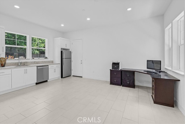 Detail Gallery Image 14 of 35 For 211 Creekside Ct, Scotts Valley,  CA 95066 - 5 Beds | 4/1 Baths