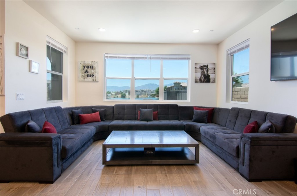 MLS #CV25246468 image #9