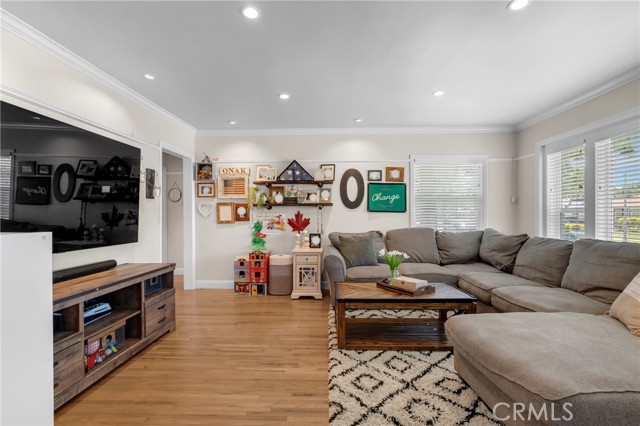 5522 Briercrest Avenue, Lakewood CA: https://media.crmls.org/medias/ee37fbfc-33c4-4654-b758-f85d9f3bba29.jpg