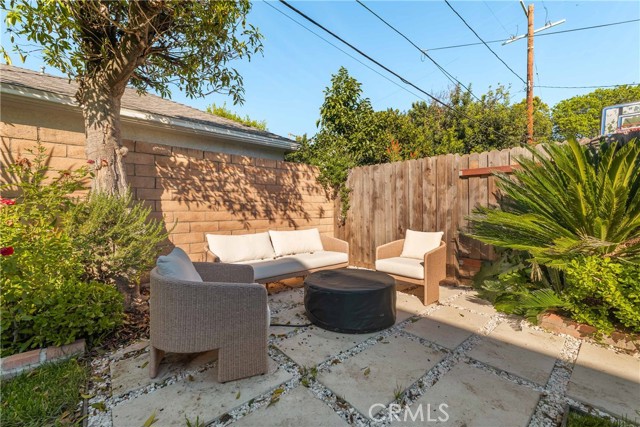 Detail Gallery Image 19 of 19 For 11333 Montana Ave, Los Angeles,  CA 90049 - 3 Beds | 2 Baths